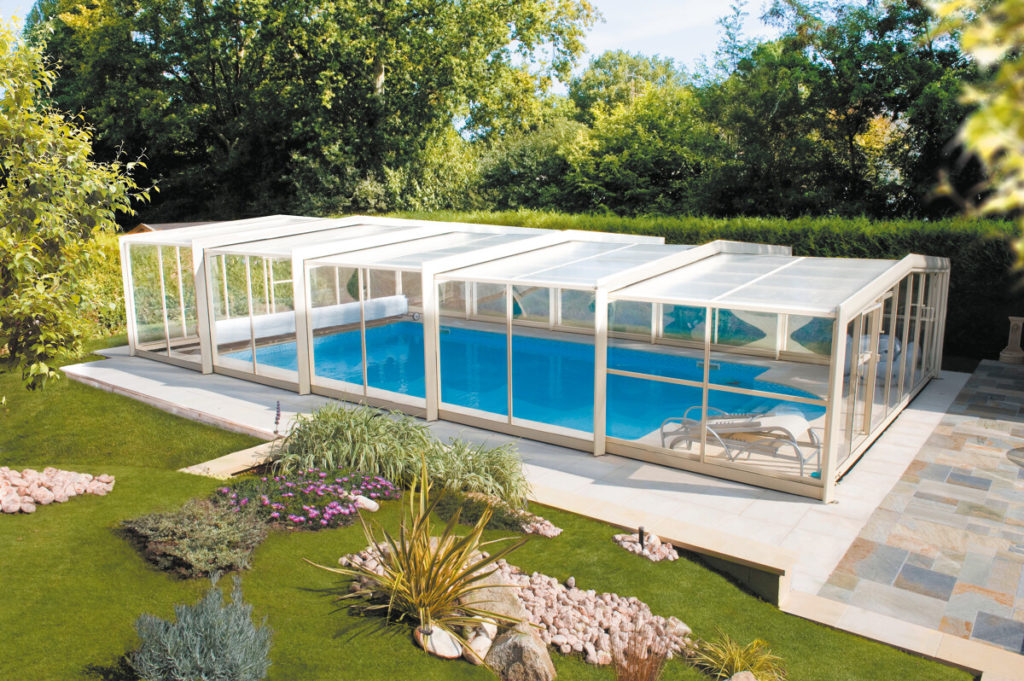 ABRI_PISCINE_RIDEAU_2009_TRIPTIK_HAUT_AUVINET_300RVB.jpg-1200px-1024x681