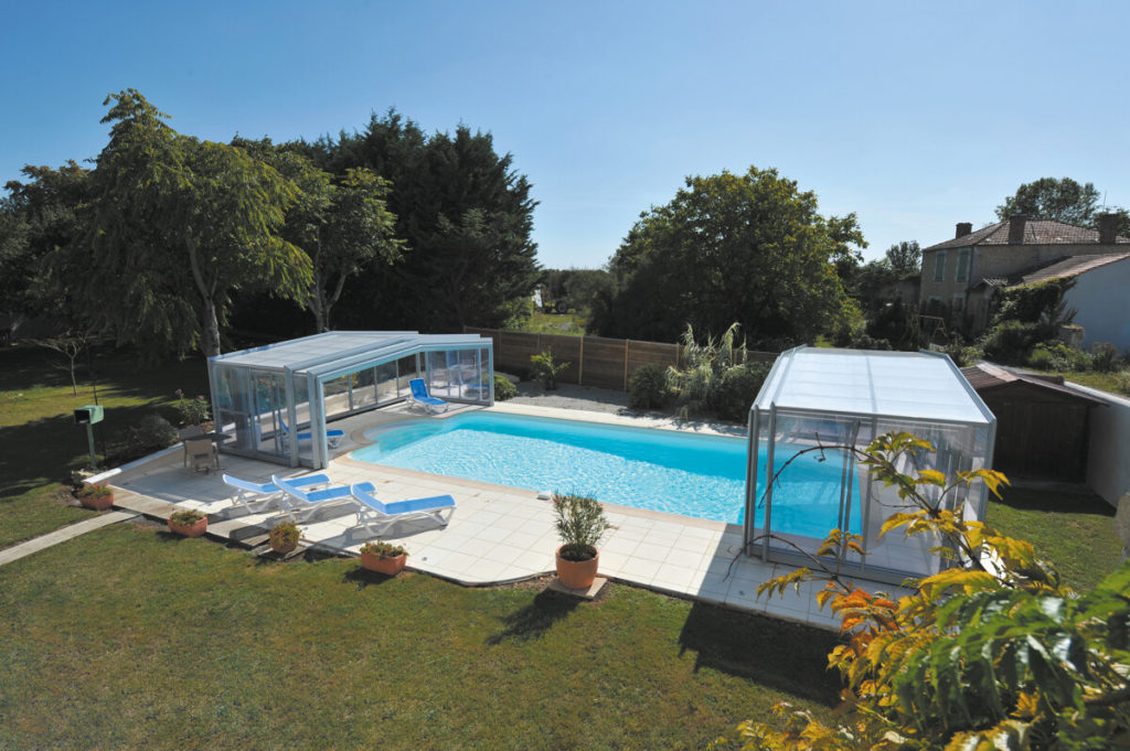 ABRI_PISCINE_RIDEAU_2011_TRIPTIK_HAUT_AUVINET_300RVB-17-.jpg-1200px-1024x681