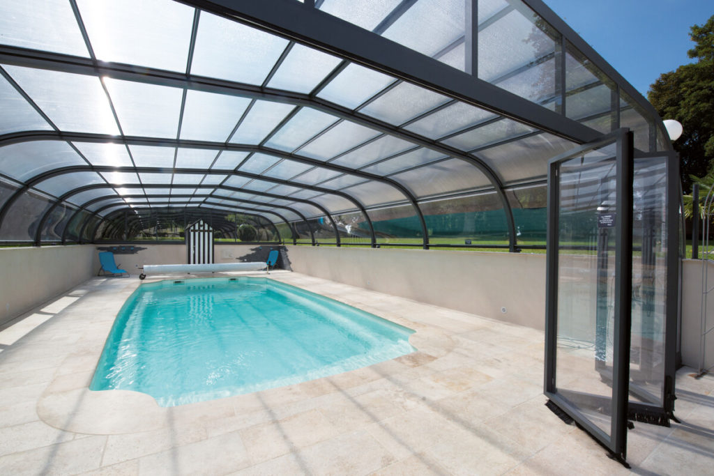 ABRI_PISCINE_RIDEAU_2014_ELLIPTIK_HAUT_FIXE_AUVINET_300RVB-3-.jpg-1200px-1024x683