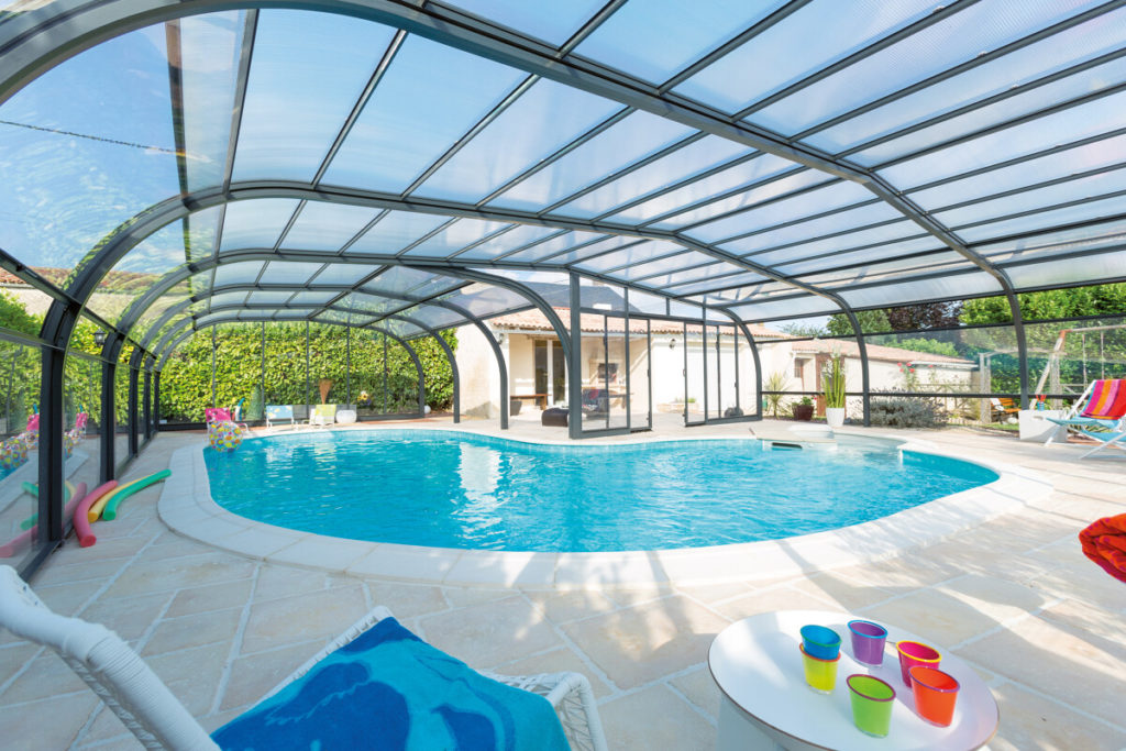 ABRI_PISCINE_RIDEAU_2014_ELLIPTIK_HAUT_FIXE_MJA_300RVB-3-.jpg-1200px-1024x683