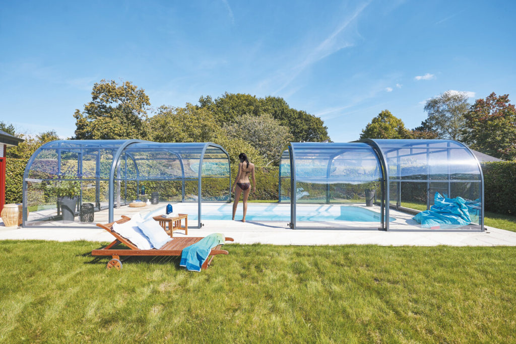 ABRI_PISCINE_RIDEAU_2016_ELLIPTIK_HAUT_TELESCOPIQUE_GARNIER_300RVB-6-.jpg-1200px-1024x683