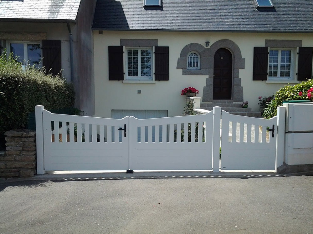Portail-battant-pvc-2
