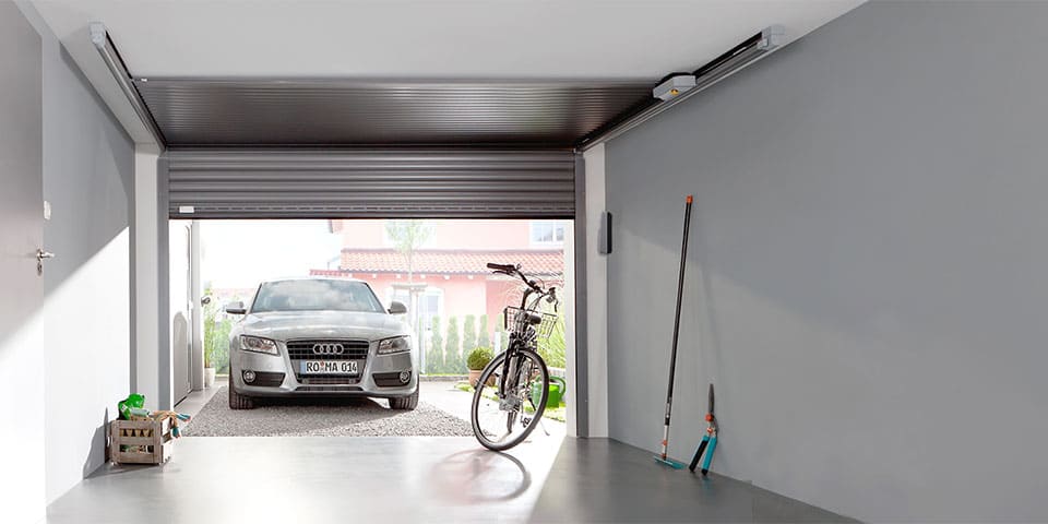 Porte-de-garage-enroulement-Fermetures-Must