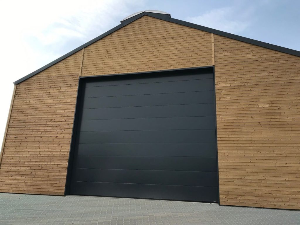 Porte-de-garage-sectionnelle-Saint-Quentin-1024x768
