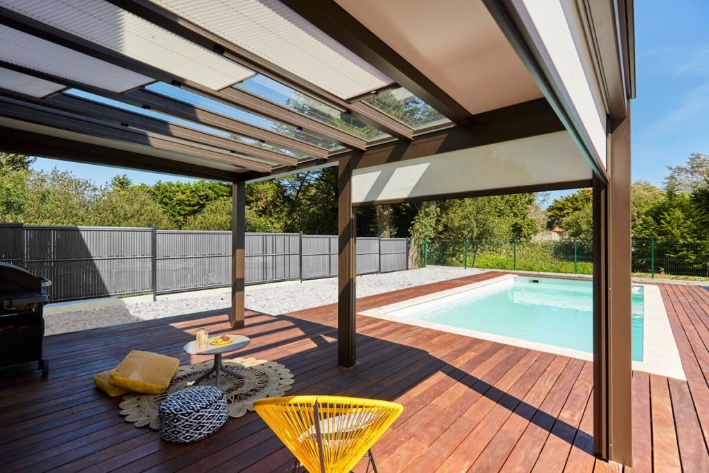 PERGOLA_LUMINOV_RIDEAU_2019_LAMOUREUX_300RVB-9-bis.jpg-1200px-1024x683